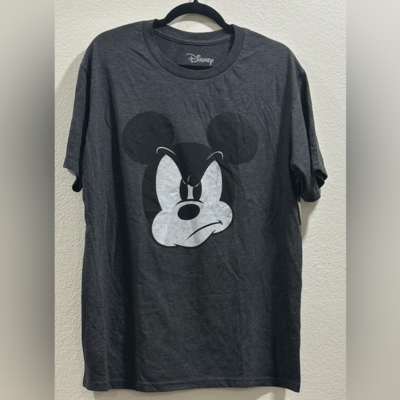 Disney Mad Mickey Mouse 2 Distressed Design Adult T-Shirt for Men, Size Large - Picture 1 of 4